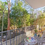 Lovely Harbourside 1-Bed Close To Sydney Landmarks