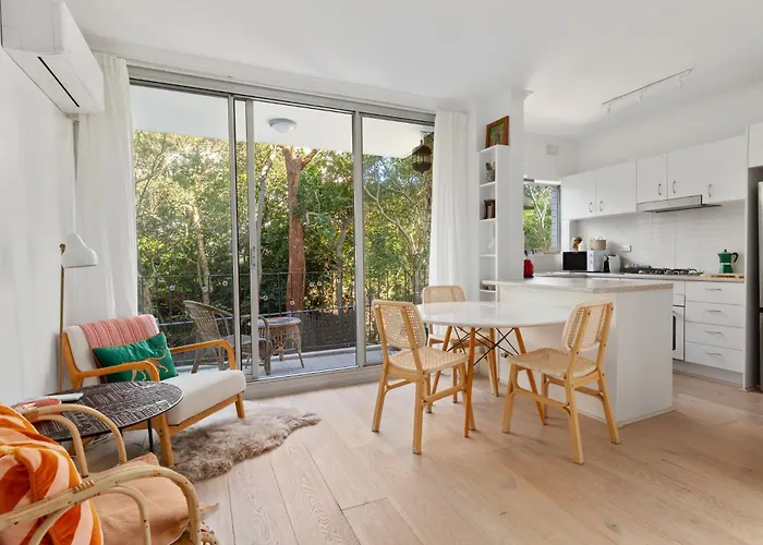 Lovely Harbourside 1-Bed Close To Sydney Landmarks